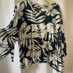 Elegant Floral Green and Cream colored Blouse